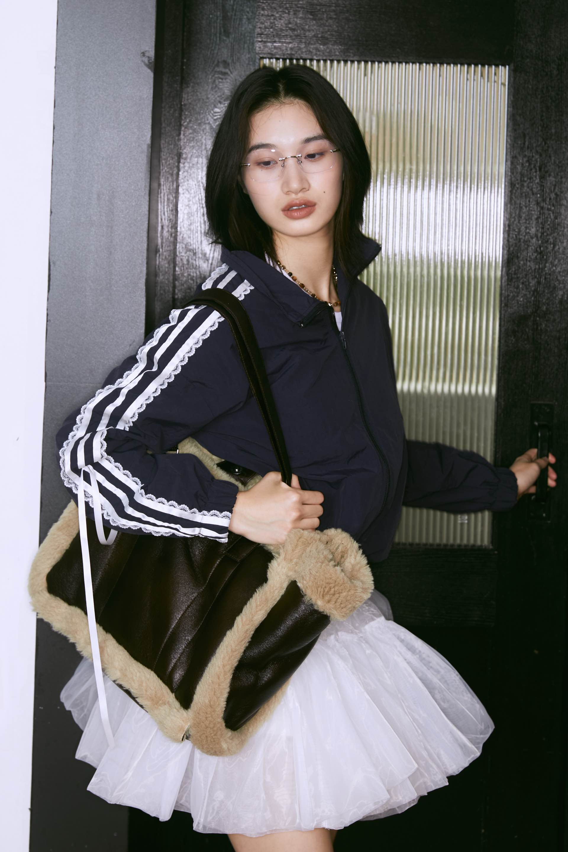 高逸晨 170 81-60-88